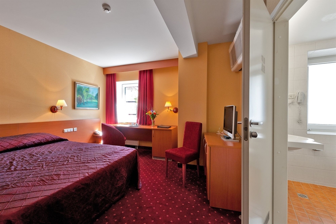 Imagen de la habitación del Hotel Art City Inn. Foto 8