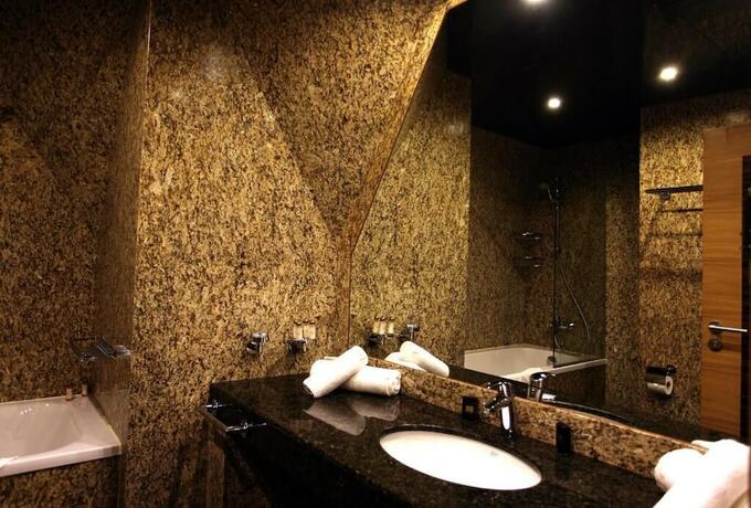 Imagen de la habitación del Hotel Art Complex Anel. Foto 12
