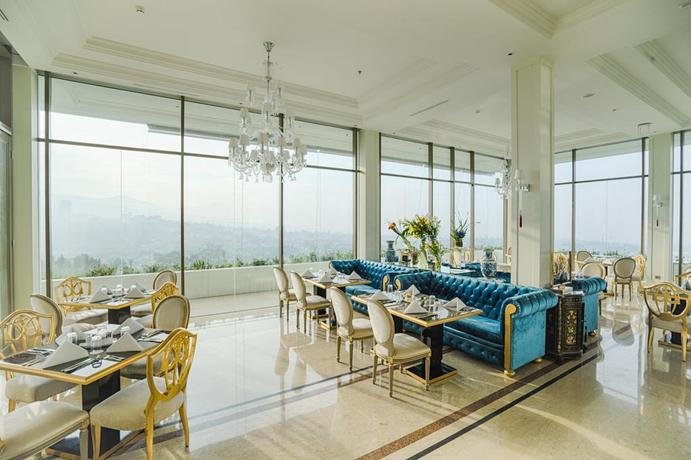 Imagen del bar/restaurante del Hotel Art Deco Luxury and Residence. Foto 3