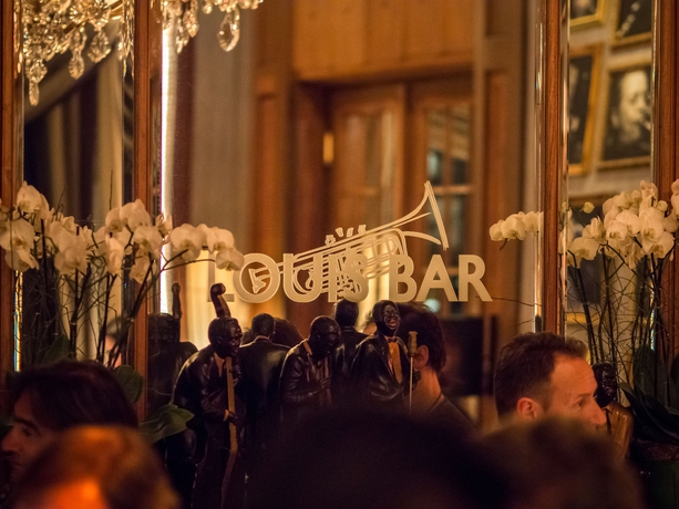 Imagen del bar/restaurante del Hotel Art Deco Montana. Foto 5