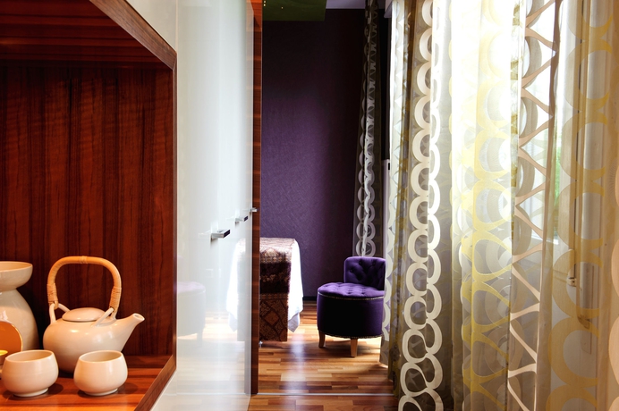 Imagen de la piscina del Hotel Art Deco Montana. Foto 13