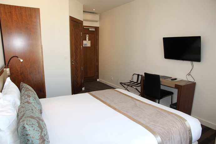 Imagen de la habitación del Hotel Art Eiffel. Foto 8