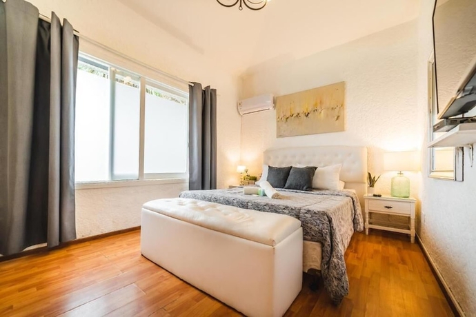 Imagen de la habitación del Hotel Art FyF. Foto 6
