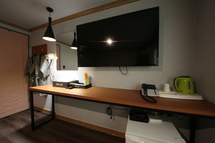 Imagen de la habitación del Hotel Art, Gumi. Foto 2
