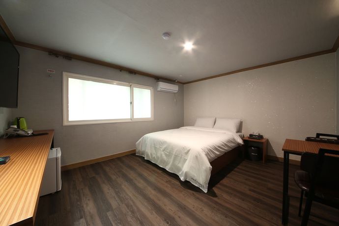 Imagen de la habitación del Hotel Art, Gumi. Foto 3
