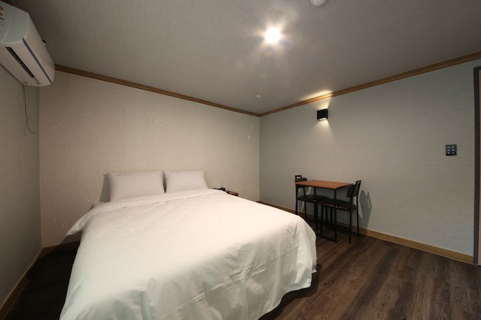 Imagen general del Hotel Art, Gumi. Foto 1