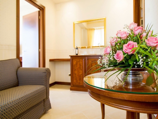 Imagen de la habitación del Hotel Art Hotel Diamond Naxos Taormina. Foto 5