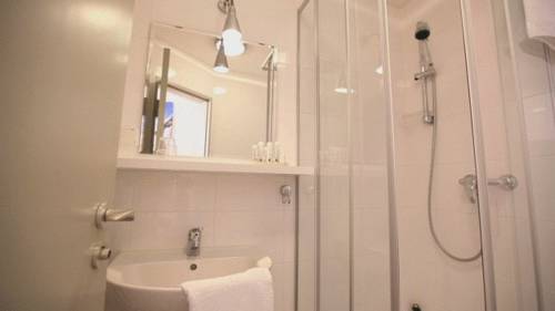 Imagen de la habitación del Hotel Art Inn Dinslaken. Foto 3