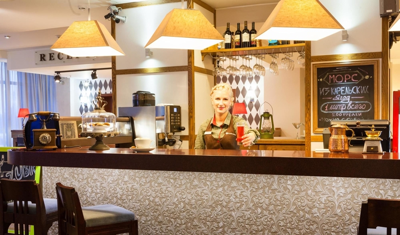 Imagen del bar/restaurante del Hotel Art Karelia. Foto 3