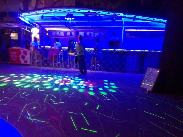 Imagen de la piscina del Hotel Art, Kusadasi. Foto 17