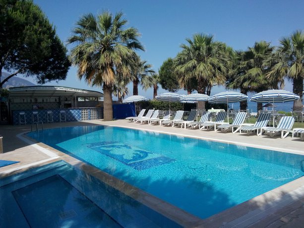 Imagen de la piscina del Hotel Art, Kusadasi. Foto 18