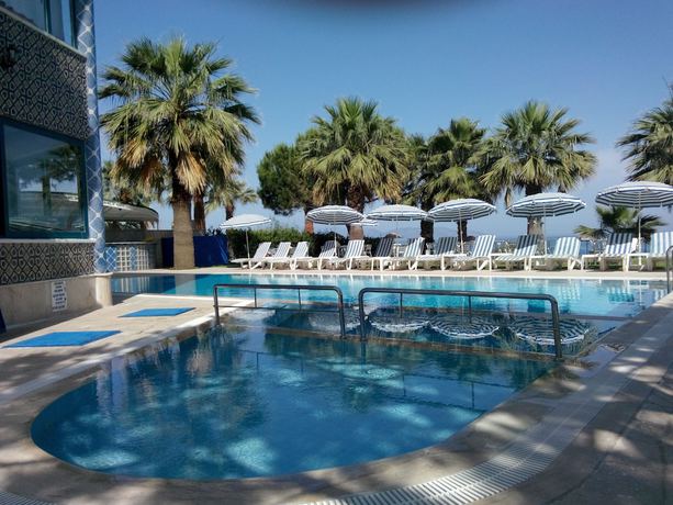 Imagen de la piscina del Hotel Art, Kusadasi. Foto 19