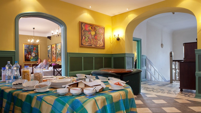 Imagen del bar/restaurante del Hotel Art Laine. Foto 2