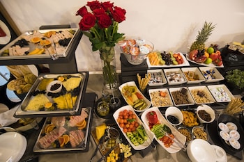 Imagen del bar/restaurante del Hotel Art Like. Foto 2