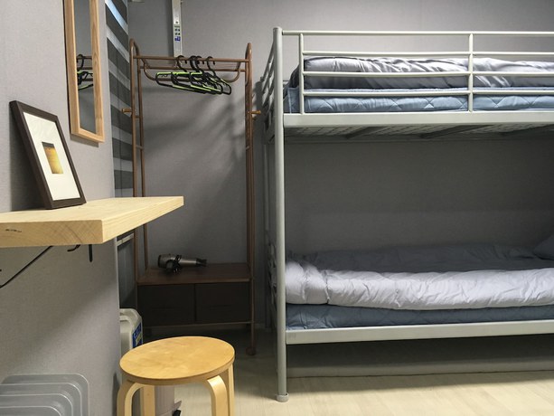 Imagen de la habitación del Hotel Art N Stay - Hostel. Foto 5