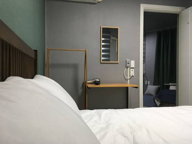 Imagen de la habitación del Hotel Art N Stay - Hostel. Foto 8