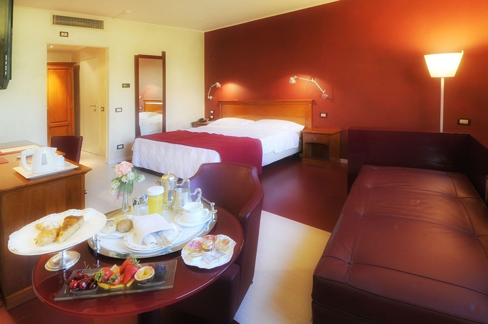 Imagen de la habitación del Hotel Art Navigli. Foto 8