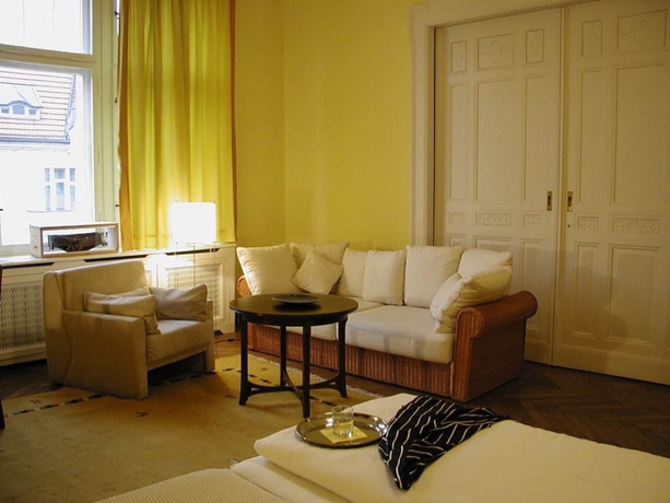 Imagen de la habitación del Hotel Art Nouveau. Foto 10