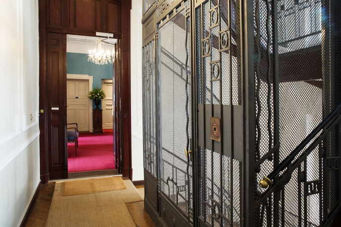 Imagen de los interiores del Hotel Art Nouveau. Foto 19