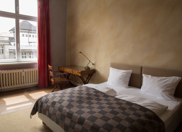 Imagen de la habitación del Hotel Art Nouveau. Foto 16