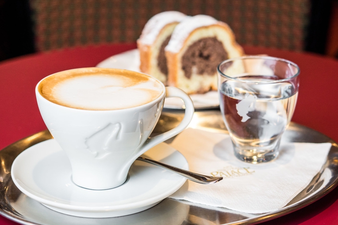 Imagen del bar/restaurante del Hotel Art Nouveau Palace. Foto 6