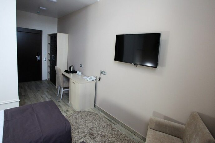 Imagen de la habitación del Hotel Art Nring. Foto 23