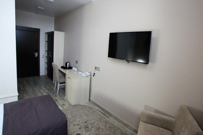 Imagen de la habitación del Hotel Art Nring. Foto 25