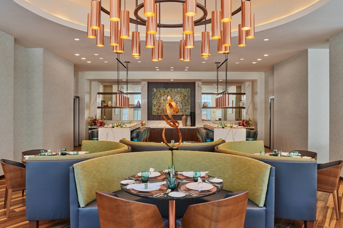 Imagen del bar/restaurante del Hotel Art Ovation, Autograph Collection. Foto 5