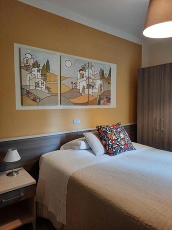 Imagen de la habitación del Hotel Art Pietrasanta. Foto 10