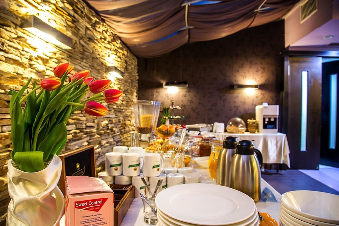 Imagen de los interiores del Hotel Art Plaza, Sofia. Foto 8