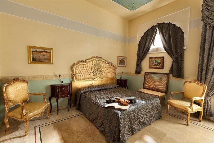 Imagen general del Hotel Art Resort Galleria Umberto. Foto 2