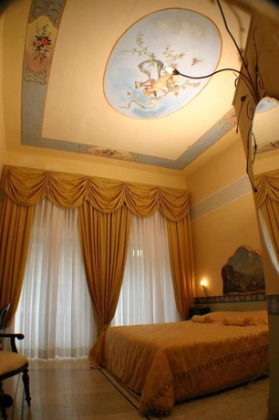 Imagen de la habitación del Hotel Art Resort Galleria Umberto. Foto 6