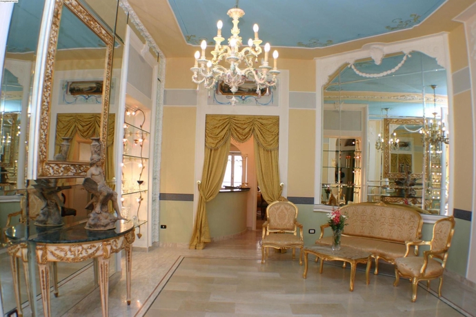 Imagen de los interiores del Hotel Art Resort Galleria Umberto. Foto 11