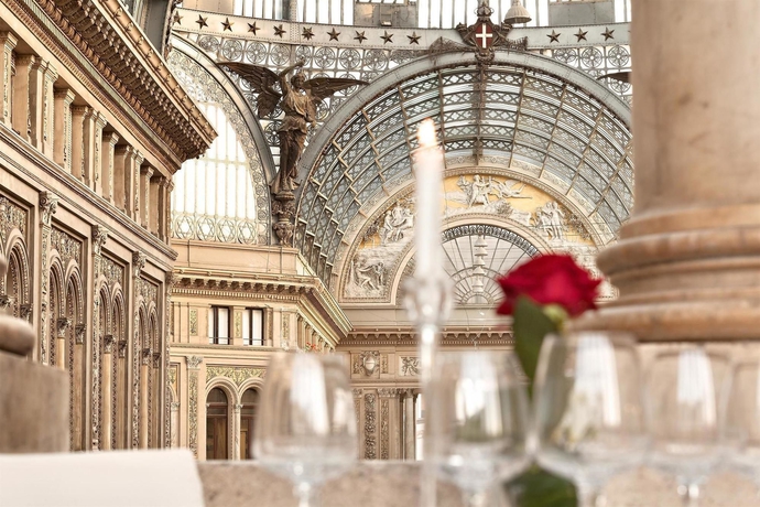 Imagen de los interiores del Hotel Art Resort Galleria Umberto. Foto 13