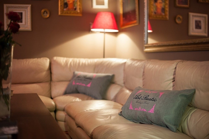 Imagen de los interiores del Hotel Art Rustic. Foto 16