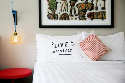 Imagen de la habitación del Hotel Art Series - The Larwill Studio. Foto 19