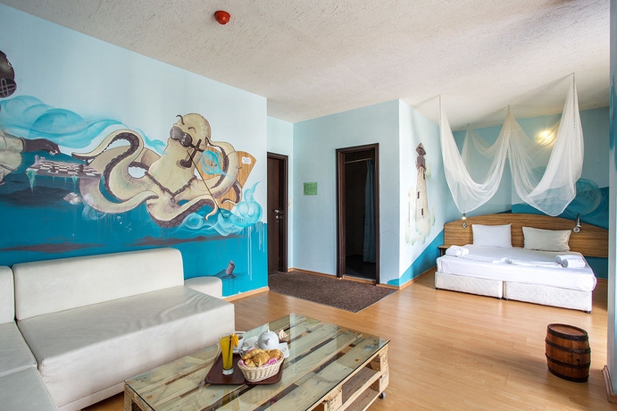 Imagen de la habitación del Hotel Art Simona. Foto 16