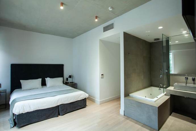 Imagen de la habitación del Hotel Art Suites Korai. Foto 3