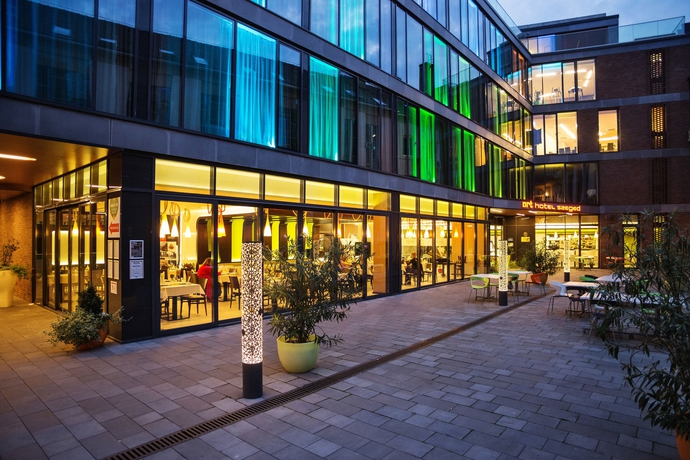 Imagen de los interiores del Hotel Art Szeged. Foto 16