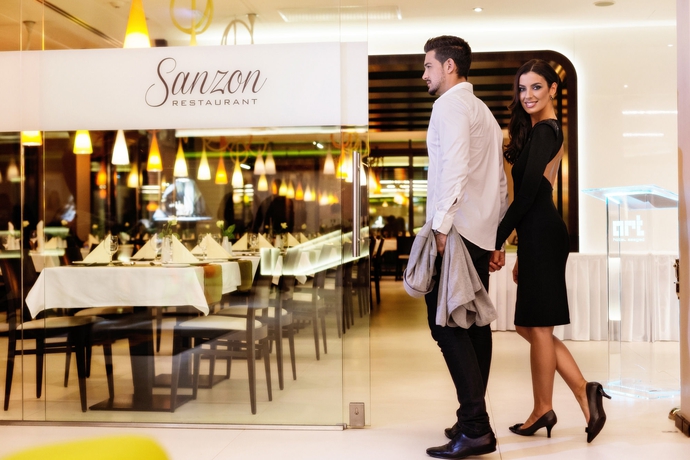 Imagen de los exteriores del Hotel Art Szeged. Foto 9