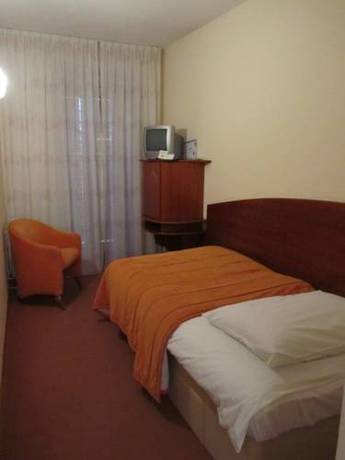 Imagen de la habitación del Hotel Art Tartini. Foto 12