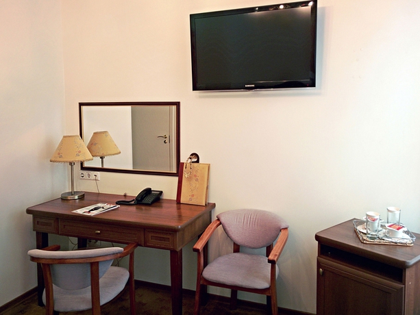 Imagen de la habitación del Hotel Art Trezzini. Foto 10