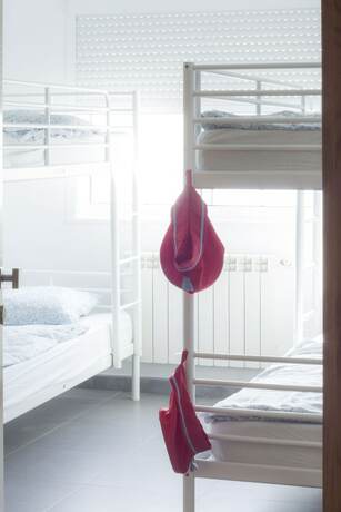 Imagen de la habitación del Hotel ArtSurfCamp - Hostel. Foto 17