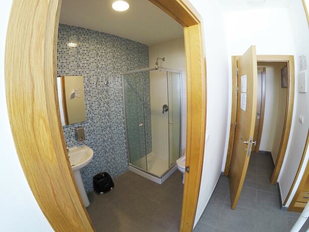 Imagen general del Hotel ArtSurfCamp - Hostel. Foto 12