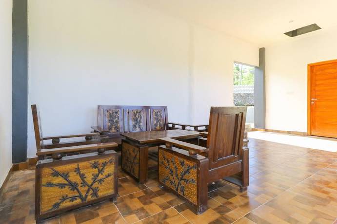 Imagen de los interiores del Hotel Arta Loka In Villa. Foto 17