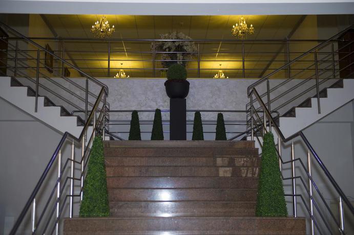 Imagen de los interiores del Hotel Arta Timisoara. Foto 8