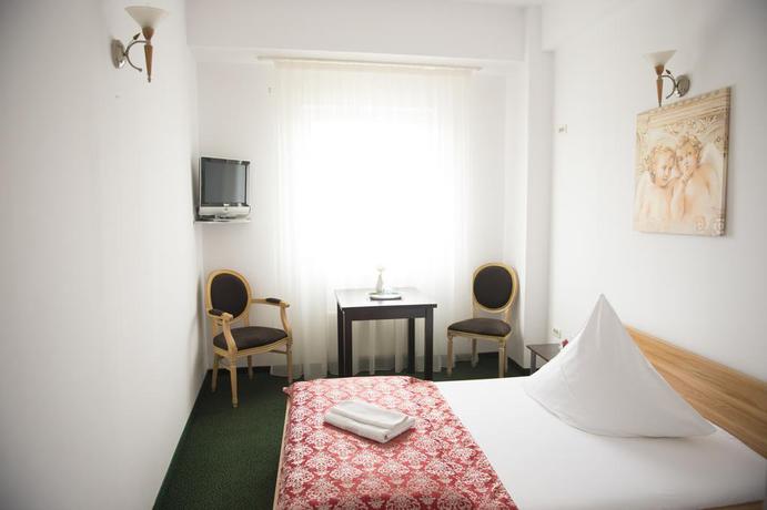 Imagen de la habitación del Hotel Arta Timisoara. Foto 4