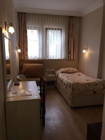 Imagen de la habitación del Hotel Artan. Foto 7