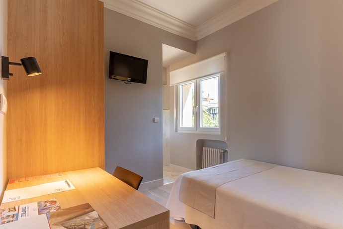 Imagen de la habitación del Hotel Artaza. Foto 5