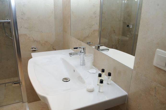 Imagen de la habitación del Hotel Arte, Brzeg. Foto 10